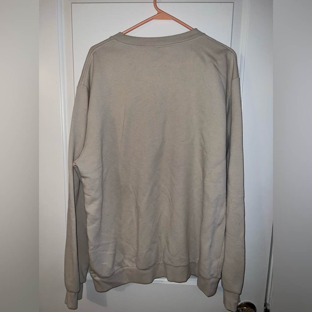 H&M Divided Basic Sweatshirt - Picture 3 of 3